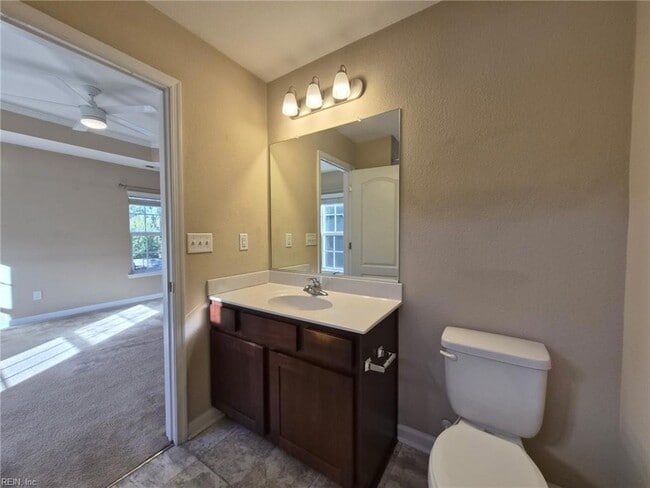 Building Photo - 279 Tigerlilly Dr