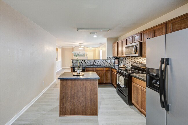 Building Photo - 3550 Red Meadows Dr