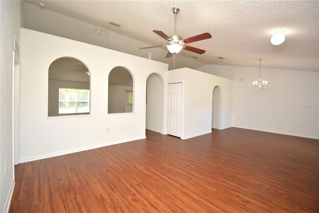 Building Photo - 36 Frenora Ln