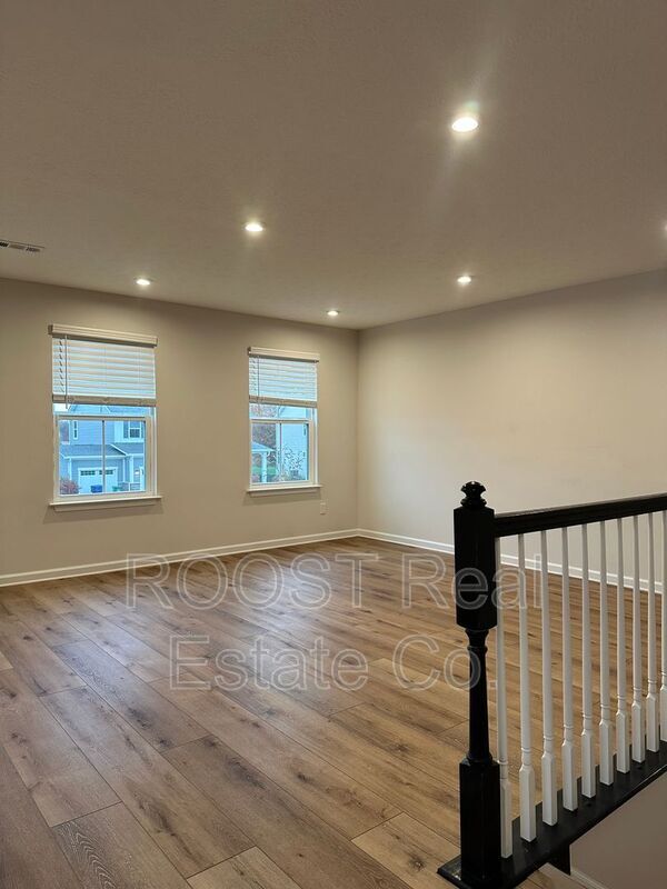 Building Photo - 380 Crownover Way