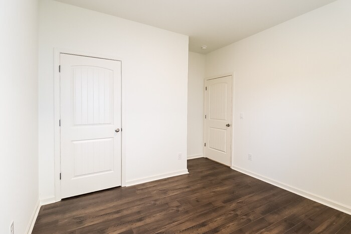 Building Photo - 5692 Timber Leaf Lp