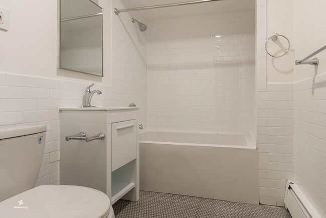 Building Photo - 154 W 29th St