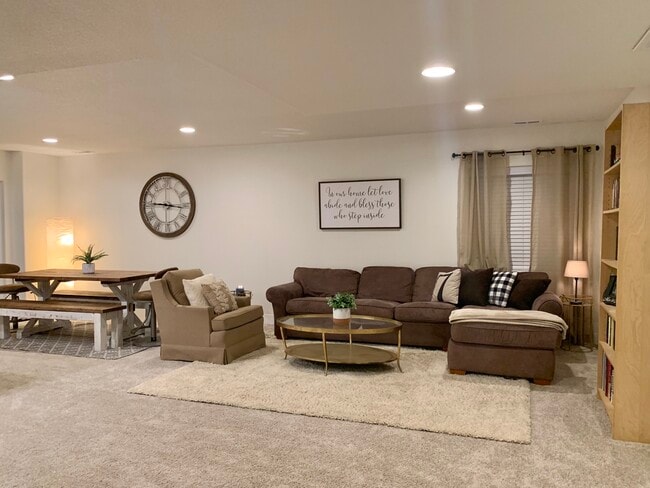 Building Photo - 1686 Derbyshire St