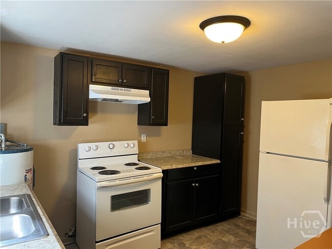 Building Photo - 218 Fell St