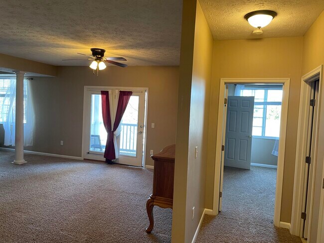 Building Photo - 1153 Fairman Way