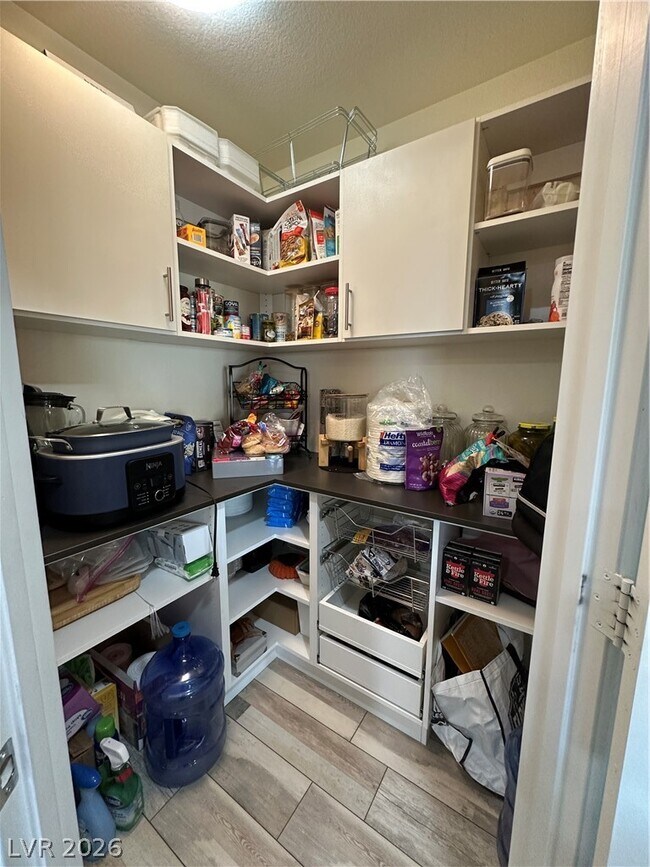 Building Photo - 7758 Meng Ct