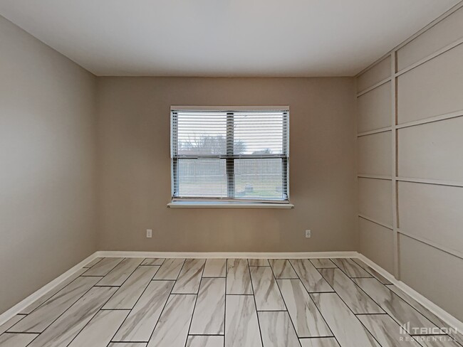 Building Photo - 1342 Barrel Dr