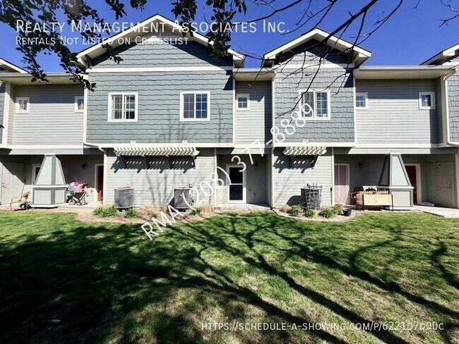 Building Photo - 11239 W Gabrielle Dr