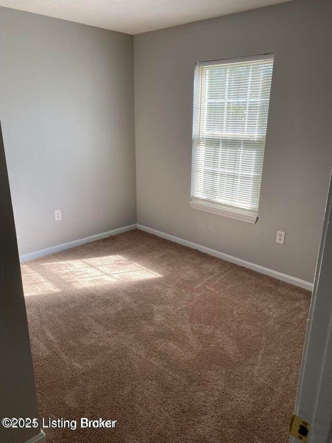 Building Photo - 2022 W Main St