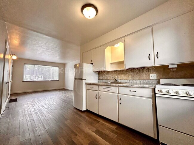 Building Photo - 2278 Nelson Ave SE