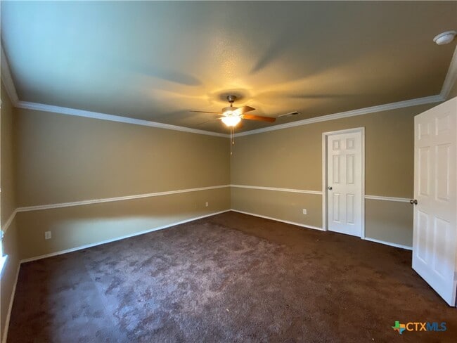 Building Photo - 2101 Golden Eagle Dr