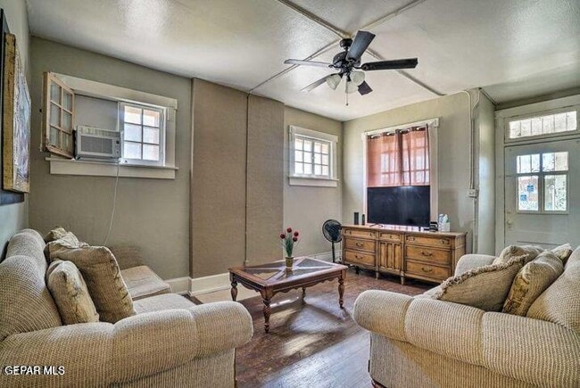 Building Photo - 505 W Missouri Ave