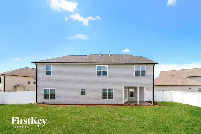 Building Photo - 210 Phoenix Ct
