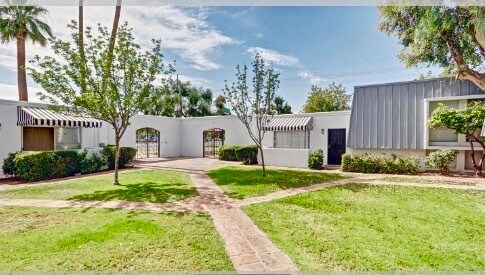 mature landsccaped grounds - 3416 N 44th St