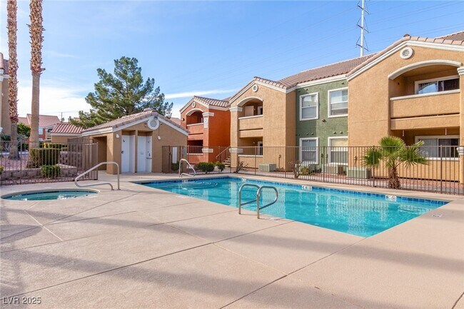 Building Photo - 8101 W Flamingo Rd