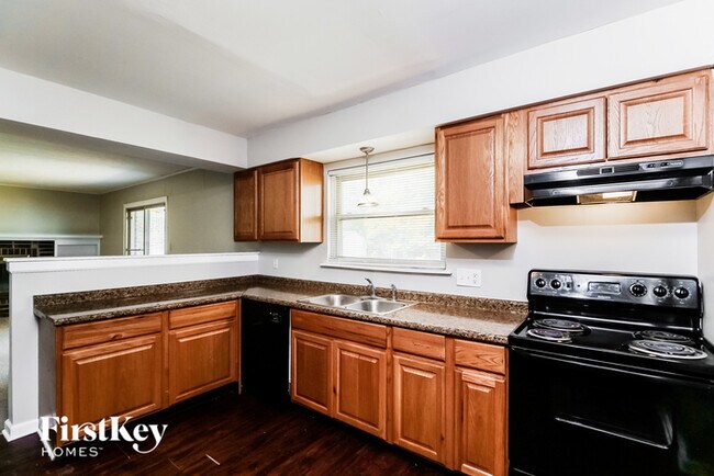 Building Photo - 3262 Eastbrooke Ct