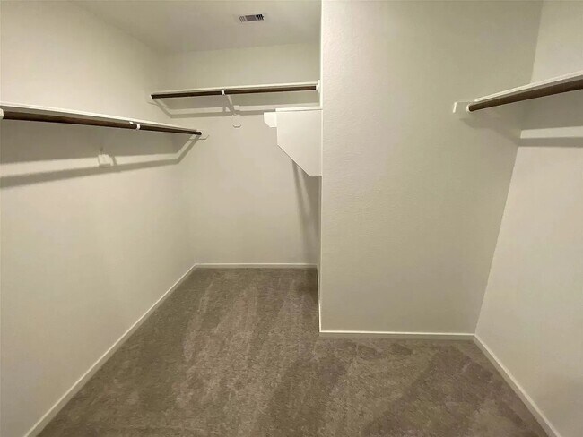 Building Photo - 221 TX-105