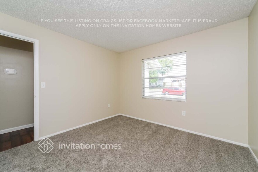 Building Photo - 341 Santiago Ct