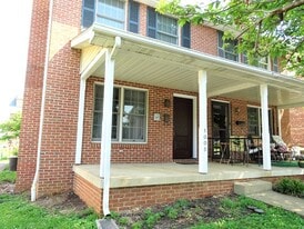 Building Photo - 1005 Ayres Ct