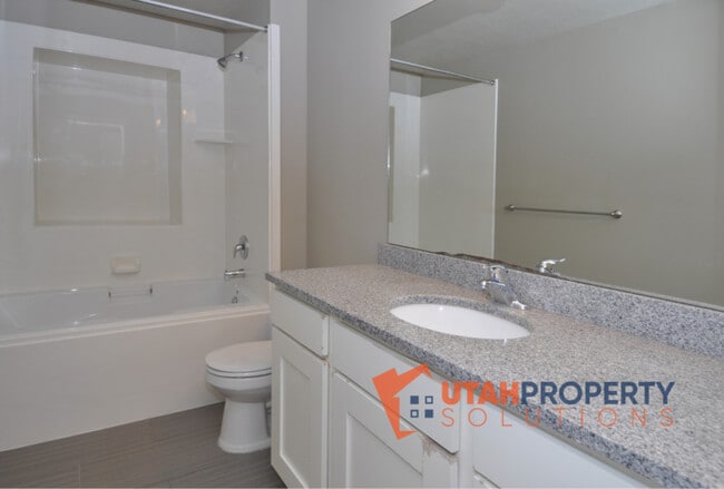Building Photo - 7614 San Savino Way