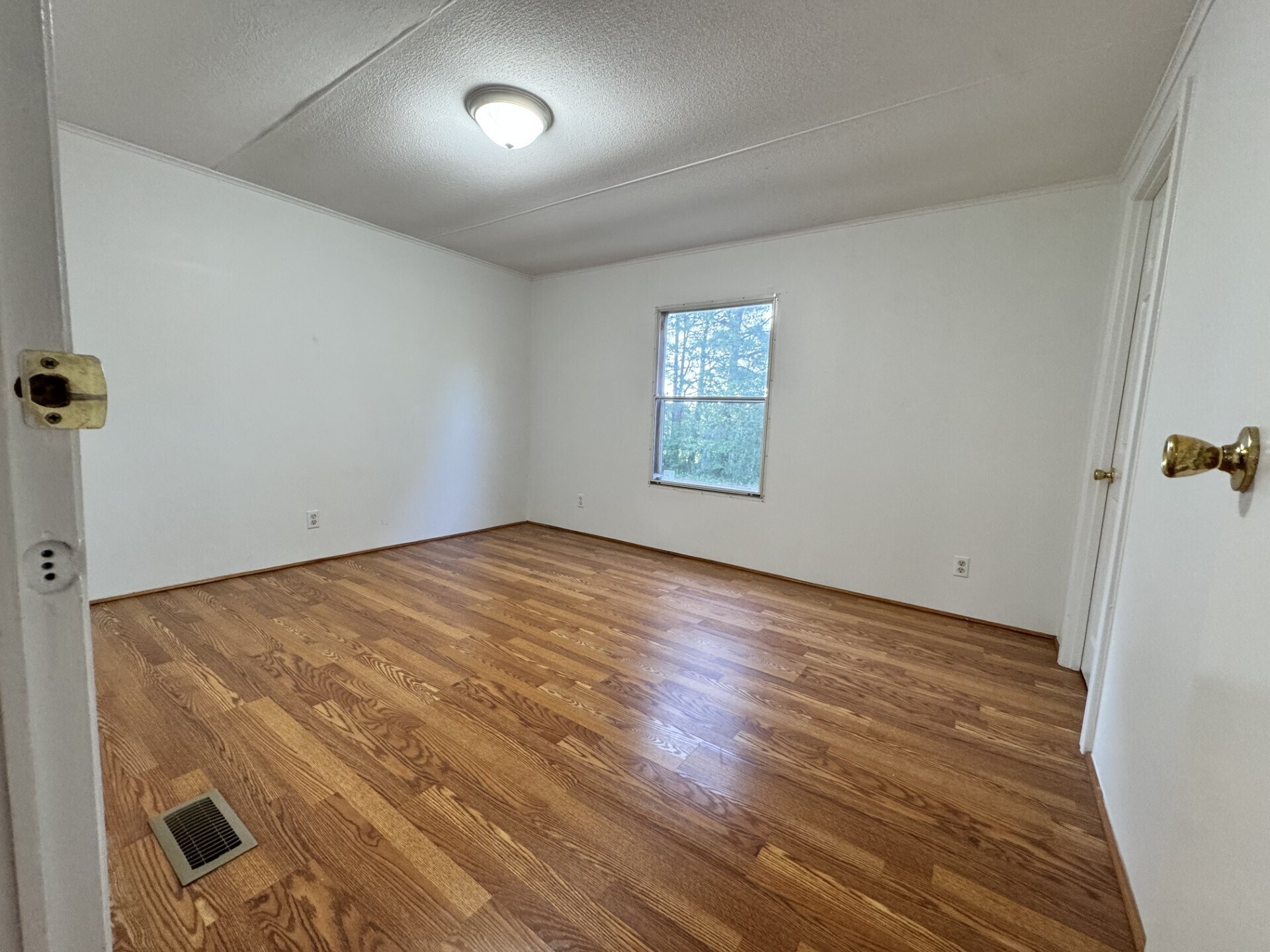 Building Photo - 2120 Peeler Rd