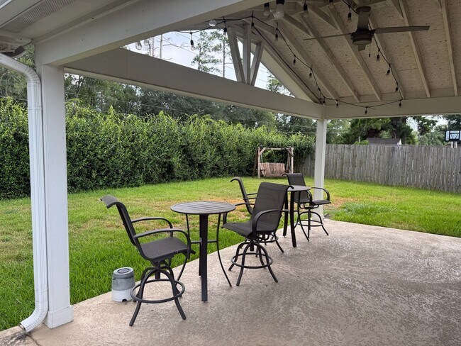 Building Photo - 2722 Springstone Dr