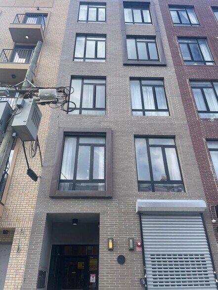 Building Photo - 1192 Bedford Ave