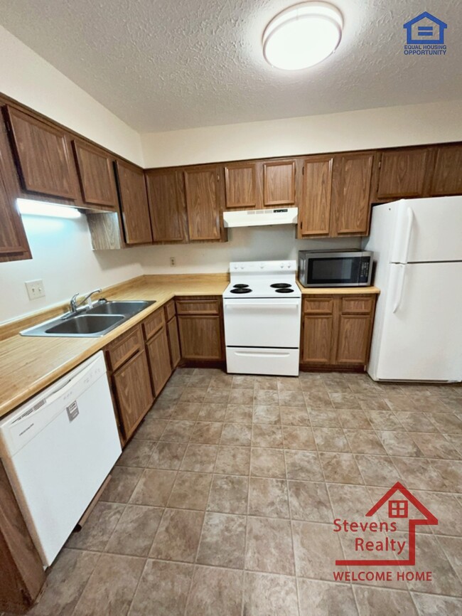 Building Photo - 101 Bybee Dr