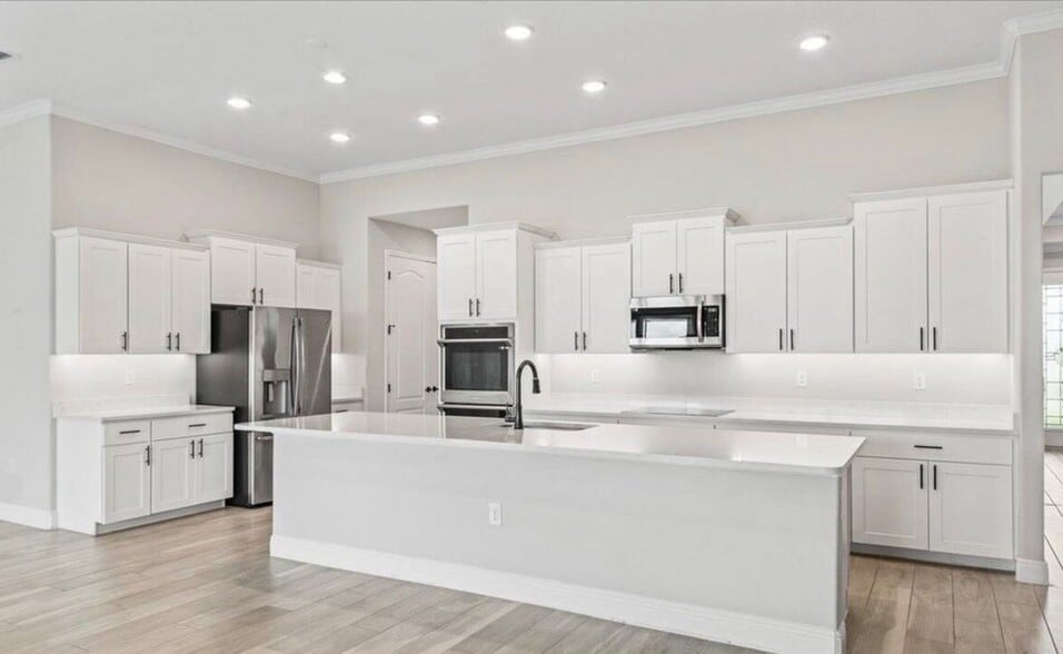 Building Photo - 5089 Realm Run