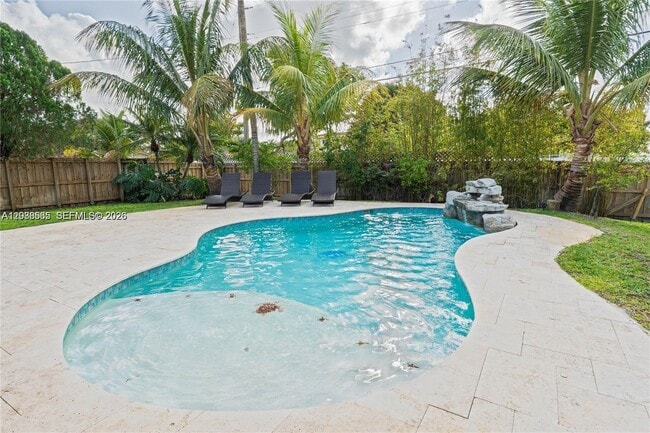Building Photo - North 40th Avenue, Hollywood, FL 33021 - 4 BR 3 BA house