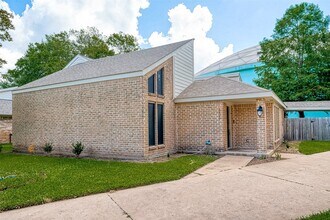 Building Photo - 1623 Cherry Ridge Dr
