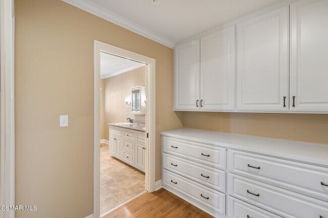 Building Photo - 167 Rimrock Rd