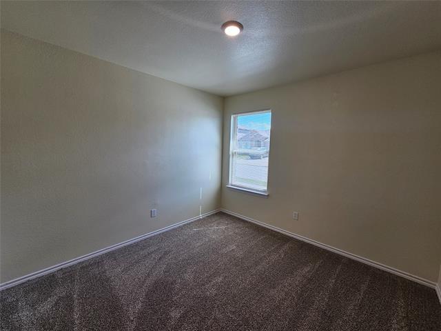 Building Photo - 900 Basswood Ln