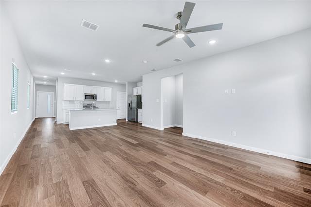 Building Photo - 1000 Knox River Dr