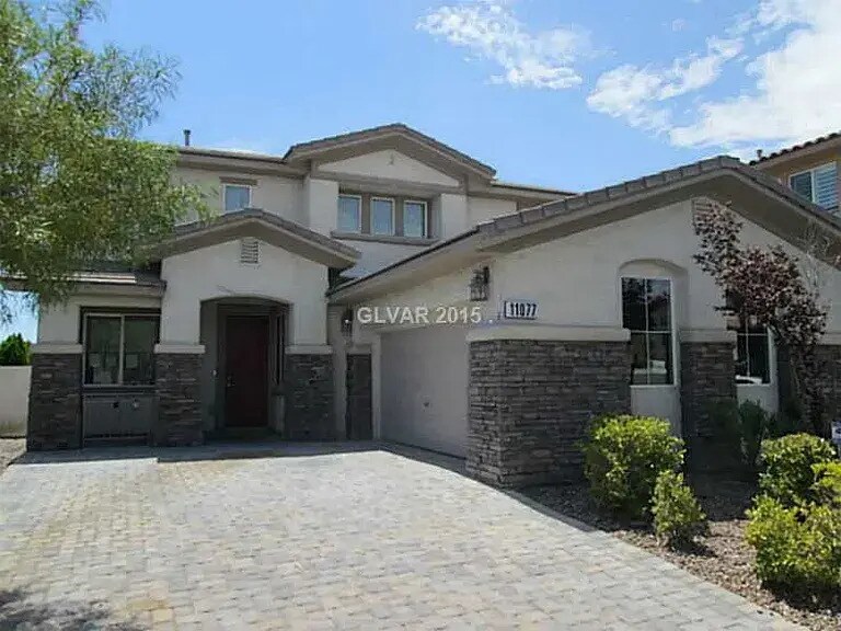 Building Photo - 11077 Village Crest Ln