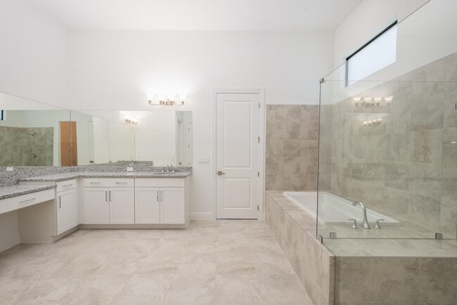 Building Photo - 13378 Artisan Cir