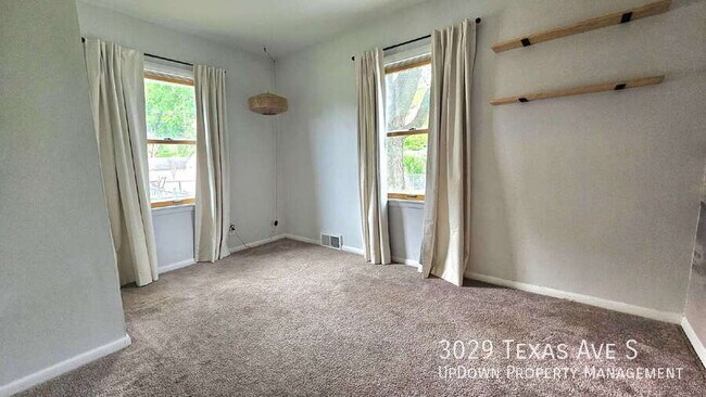 Building Photo - 3029 Texas Ave S