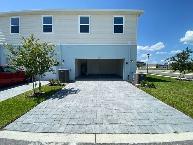 Building Photo - 4196 Sadler Rd