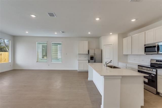 Building Photo - 6826 Welsh Dr