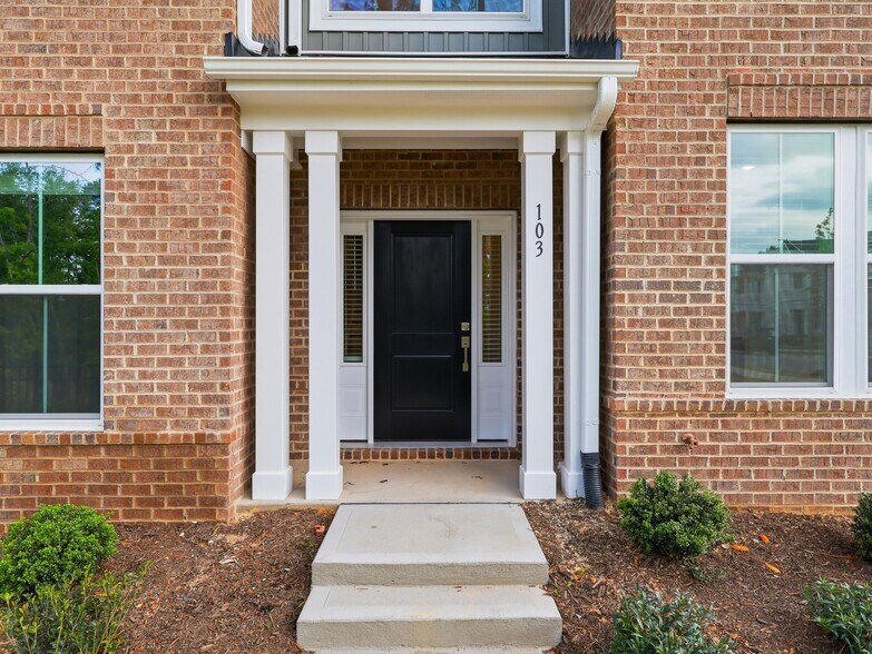 Building Photo - 103 Frosted Iris Ln
