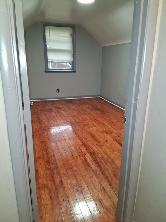 Building Photo - 4117 Orchard Way