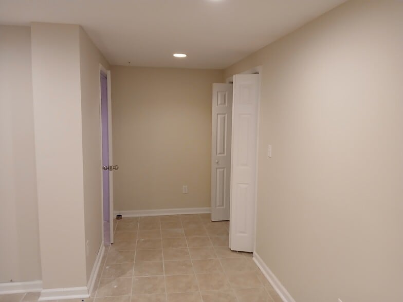 Building Photo - 7001 Chain Fern Ct