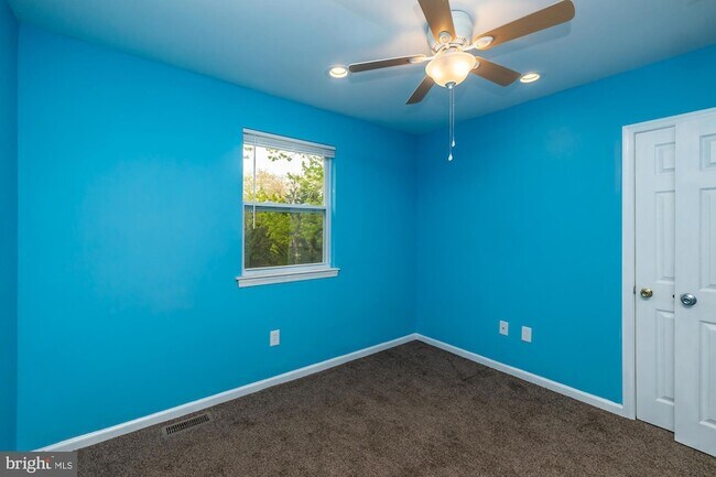 Building Photo - 3204 Norma Dr