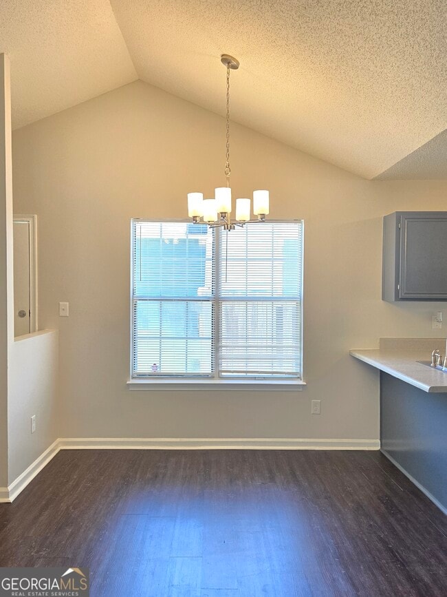 Building Photo - 1504 Cain Ct