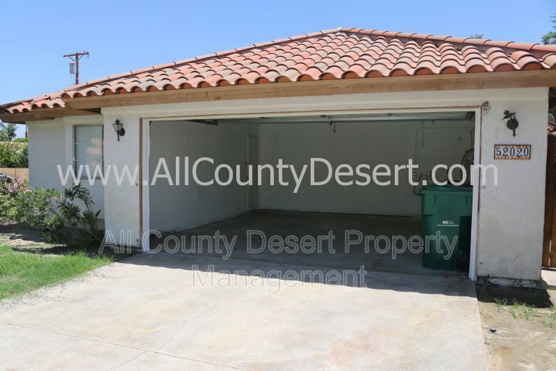 Building Photo - 52020 Avenida Mendoza