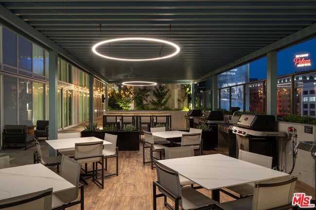 Building Photo - 230 W Olympic Blvd