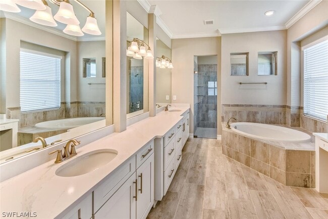 Building Photo - 15050 Blue Bay Cir