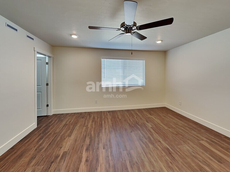 Building Photo - 4101 Keklik Ave