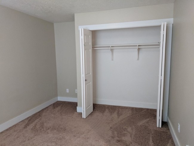 Building Photo - 2 Big River Rd