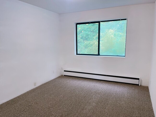 BEDROOM 2 - 1370 Alki Ave SW